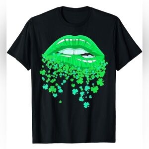 NWOT- 🚨SALE🚨- Woman’s Sexy Cool Irish Green Lips T-Shirt SIZE: XS